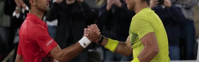 UŽAS, NADALOVI NAVIJAČI UDARILI NA SRBINA: Nole je psihopata!