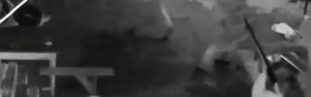 NEĆE ON NIGDE: Ukrajinka sa sačmaricom spasila muža od regrutacije (VIDEO)
