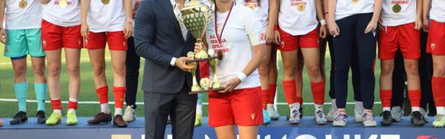 ZVEZDINA DOMINACIJA NA SVIM FRONTOVIMA: Nakon muške sekcije, i žene osvojile titulu! (VIDEO)