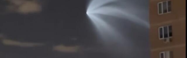 „Свемирска медуза” изнад Санкт Петербурга: природан феномен, а не ванземаљска појава