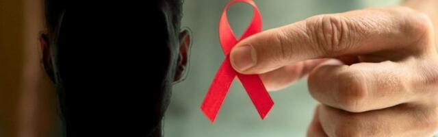 SLAVNI GLUMAC IMA HIV: Potresna ispovest ledi krv u žilama!