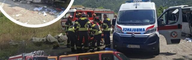 OVO JE UZROK STRAVIČNE NESREĆE U CRNOJ GORI?! Autobus pun Srba udario u stenu i prevrnuo se, devojka stradala: "Mojoj Joki nije bilo spasa!"