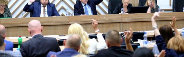С дневног реда повучене три тачке – одборници објединили расправу