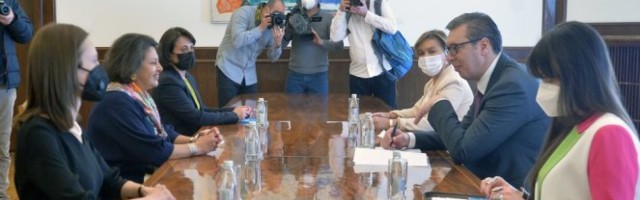Vučić sa direktorkom UNICEF-a za Evropu i Centralnu Aziju /FOTO/