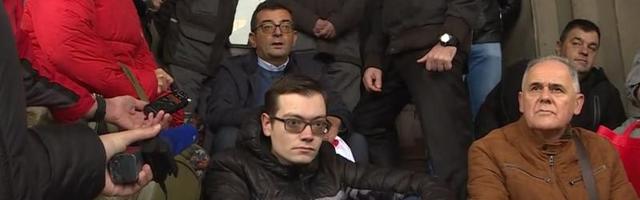 Opposition activists block Belgrade City Assembly