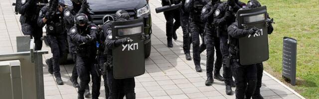 Zaplenjeno 8 kg kokaina, snajper i eksploziv: Pao klan!