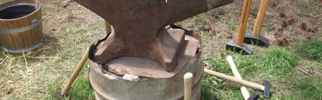 Pogledajte kako je jutjuber napravio prastari lebdeći gvozdeni nakovanj, ovo je neverovatno