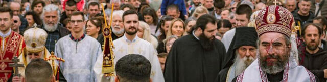 HILJADE VERNIKA NA VELIČANSTVENOJ LITIJI U PODGORICI: Put kojim se Crna Gora vraća sebi i svom nemanjičkom identitetu