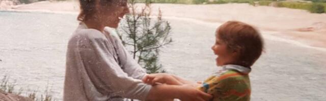 FOTO Od malog dečaka iz Zemuna do najveće pop zvezde: Ovo je priča o Saši Kovačeviću a pogledajte i emotivne, prelepe slike iz detinjstva