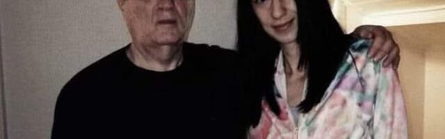 Niko je nikada nije pomenuo, sada isplivala privatna slika sa Nebojšom Pavkovićem: Ivana Pavković mu je ćerka?