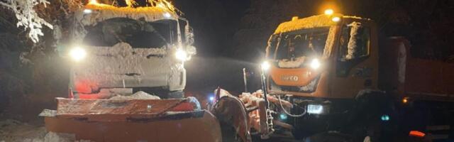 JP Gradac: Prohodni svi putevi na teritoriji Čačka, na kritičnim lokacijama posuta so zbog najave ledene kiše