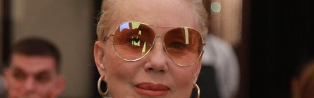 Lepa Brena pokazala pravo lice: Pukla bruka u rodnoj Tuzli