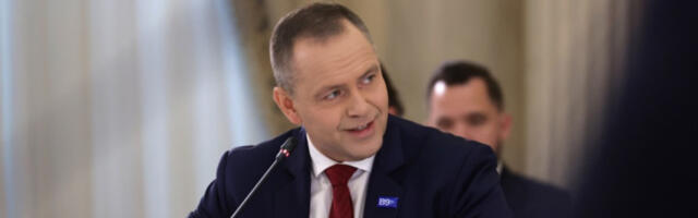Навроцки: Обуздавање Русије не сме остати само на папиру
