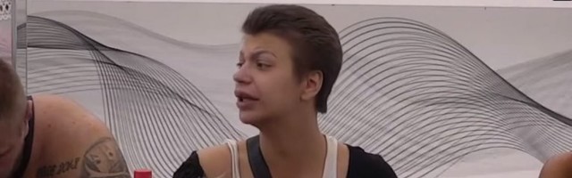 (VIDEO) NE ZNAŠ DA SI MOŽDA VIDELA MAMU POSLEDNJI PUT? Miljana kao nikad do sad skočila na Karića zbog uvreda i kletvi kakve se ne pamte, OBEZBEĐENJE REAGOVALO!