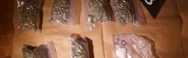Uhapšene četiri osobe u Beogradu, pronađena droga i lažna legitimacija MUP