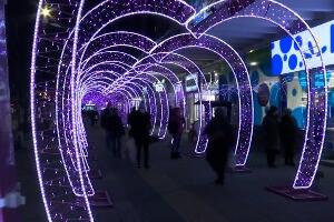 У већини градова - штедљиво са новогодишњом декорацијом