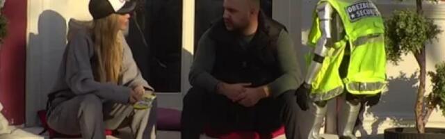 NJENO DNO JE DOBILO PODRUM! Konj ili Aneli, Asminu je svejedno - starleta UNIŠTILA svoju porodicu za DŽABE! (VIDEO)