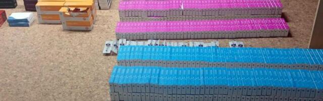 Policajci iz Niša, Pirota, Pančeva i Preševa švercovali falsifikovane parfeme, odeću, etikete, medicinska sredstava i lekove za estetsku hirurgiju