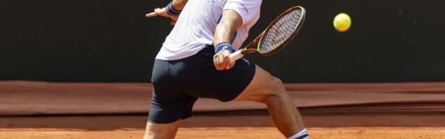 Lajović uzeo prvi set protiv nekadašnjeg finaliste Vimbldona, ali je potom stao