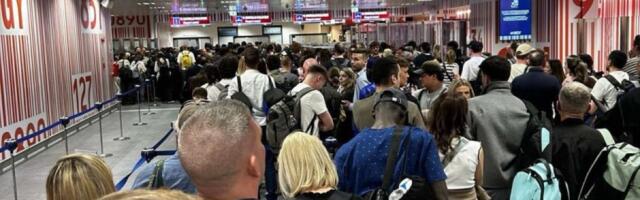 Ljudi padaju u nesvest zbog čekanja: Haos na aerodromima - Evo gde je zapelo