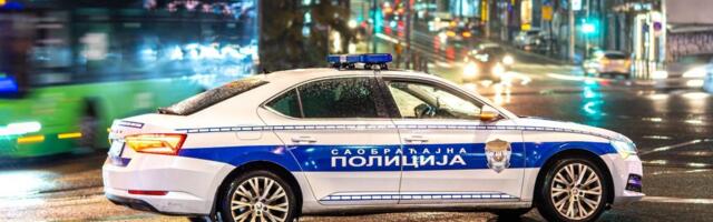 Automobil završio na krovu: Saobraćajna nezgoda na putu Požega-Užice