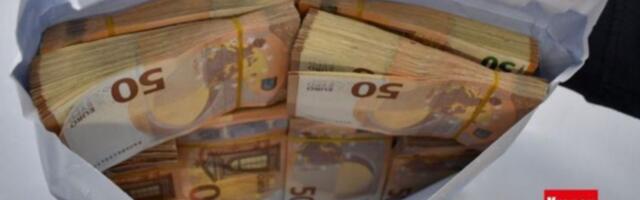 Švajcarski graničari u šoku: 356.000 evra skrivenih u rancu putnika