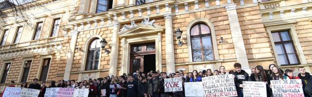 Profesorka Jovine gimnazije: Biće vrlo zanimljivo videti kako će izgledati taj prvi dan polugodišta u našoj školi