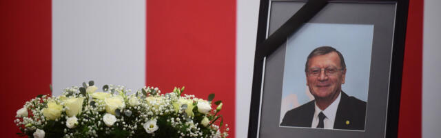 Poslednje zbogom: Na "Marakani" održana komemoracija Aleksandru Boričiću