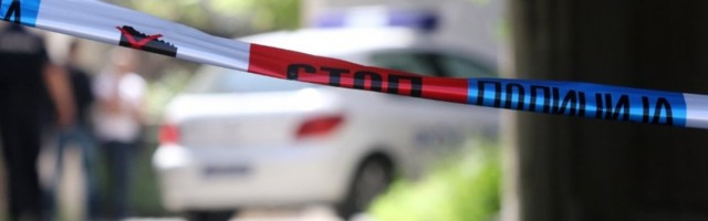 DVE OSOBE POGINULE! Automobil sleteo sa puta i zakucao se u drvo kod Glogonja