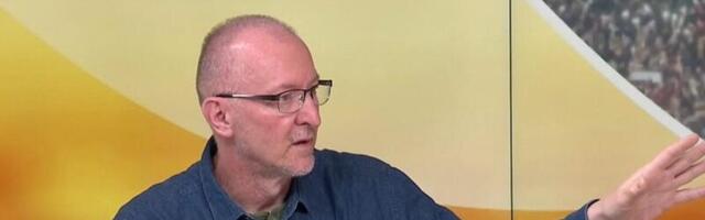 Uhapšen kolumnista “Peščanika“ Dejan Ilić: Tužilaštvo ga tereti za širenje panike, opozicija tvrdi da je Vučićev politički zatvorenik