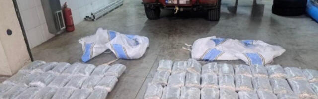 Bivši crnogorski policajac “pao” sa 60 kg marihuane: Sumnja se da je prokrijumčarena iz Albanije