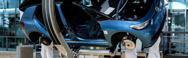 Немачка ауто-индустрија запошљава све мање радника, отпуштања се настављају