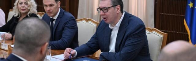 VUČIĆ I SINIŠA MALI SA PREDSTAVNICIMA MMF! Važan sastanak u Predsedništvu! (FOTO, VIDEO)