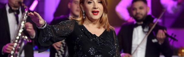 Gole grudi frapirale naciju! Biljani Jevtić sevnule cice pred kamerama - Cele se videle
