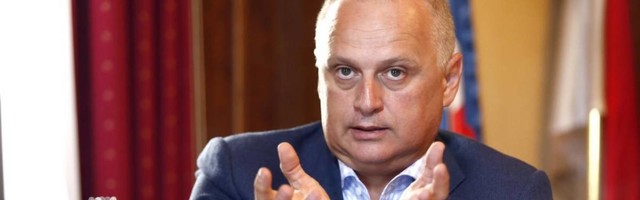 Goran Vesić je upravo rekao da za vakcinisane treba da važe druge pravila