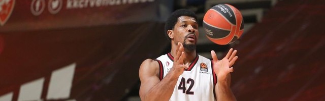 Olimpija Milano na snagu visokih igrača preživela Brindizi i overila finale Superkupa