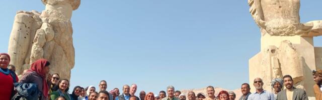 EGIPAT PONOVO OTKRIVA VELIČANSTVO MEMNONOVIH KOLOSA Restaurirane statue faraona privlače turiste i oživljavaju Luksor (FOTO)