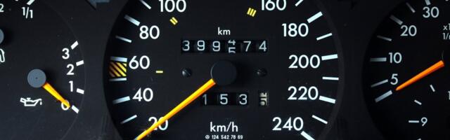 Uvalili automobil sa vraćenom kilometražom: Vlasnika će ovo puno da košta