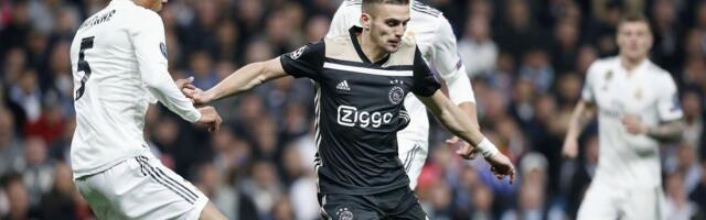 "Bum, bum, bum, šta se dešava? OK, to je Dušan Tadić!" Kako je Srbin postrojio decu Ajaksa i postavio ludačke standarde