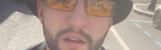 Šeširić, pederuša... Hit stajling Veljka Ražnatovića u Rusiji, ovo bi malo kom muškarcu stajalo ovako dobro