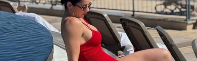 Naša glumica sva u mišićima: Ana (45) se skinula u kupaći, pa pokazala bicepse: Ljudi je gledaju u čudu