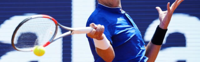 Међедовић елиминисан у полуфиналу АТП турнира у Барселони