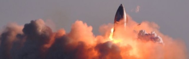 Novi brod Elona Muska nestao je u plamenu prilikom sletanja