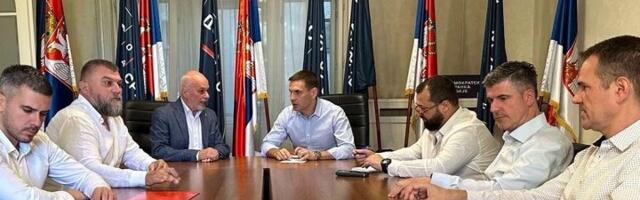 NADA: Iniciramo razgovore o izlasku na izbore