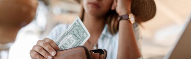 Rak, Strelac i Ribe imaće muke sa novcem do kraja leta 2025, treba da se prizemlje i ozbiljno stegnu kaiš