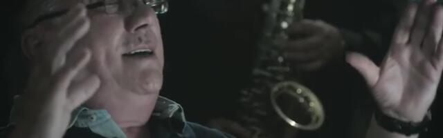 "ŽAO MI JE ŠTO JE JAKO BOLESTAN!" Dugogodišnja prijateljica Halida Bešlića ZABRINUTA ZA NJEGOVO STANJE, nakon nje se oglasili mnogi sa estrade: "TI SI UVEK BIO JAK"