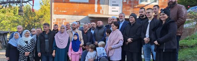 Hajrat uselio 139. porodicu u novi dom