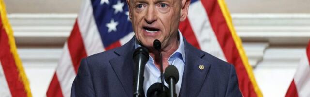 „Prvi blizanac u orbiti“: Ko je Mark Keli, koji nije ustuknuo pred Trampom?