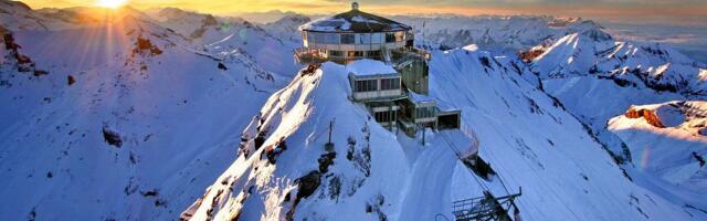 Kamere snimile trenutak kada je momak ostavio devojku da umre na najvišoj planini u Austriji!
