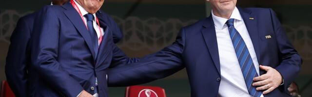 DAO NAGRADU TRAMPU PA HITNO POD ISTRAGOM: Predsednik FIFA u nevolji!